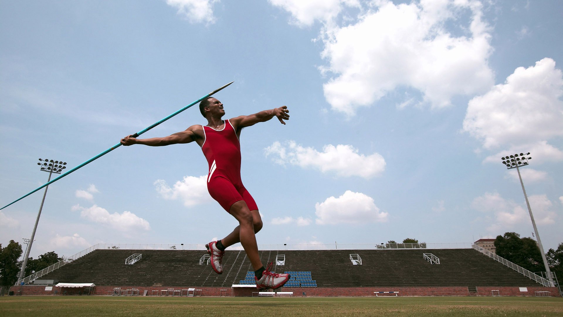青少年体育兴趣培养及社会支持，青少年体育培训的政策环境